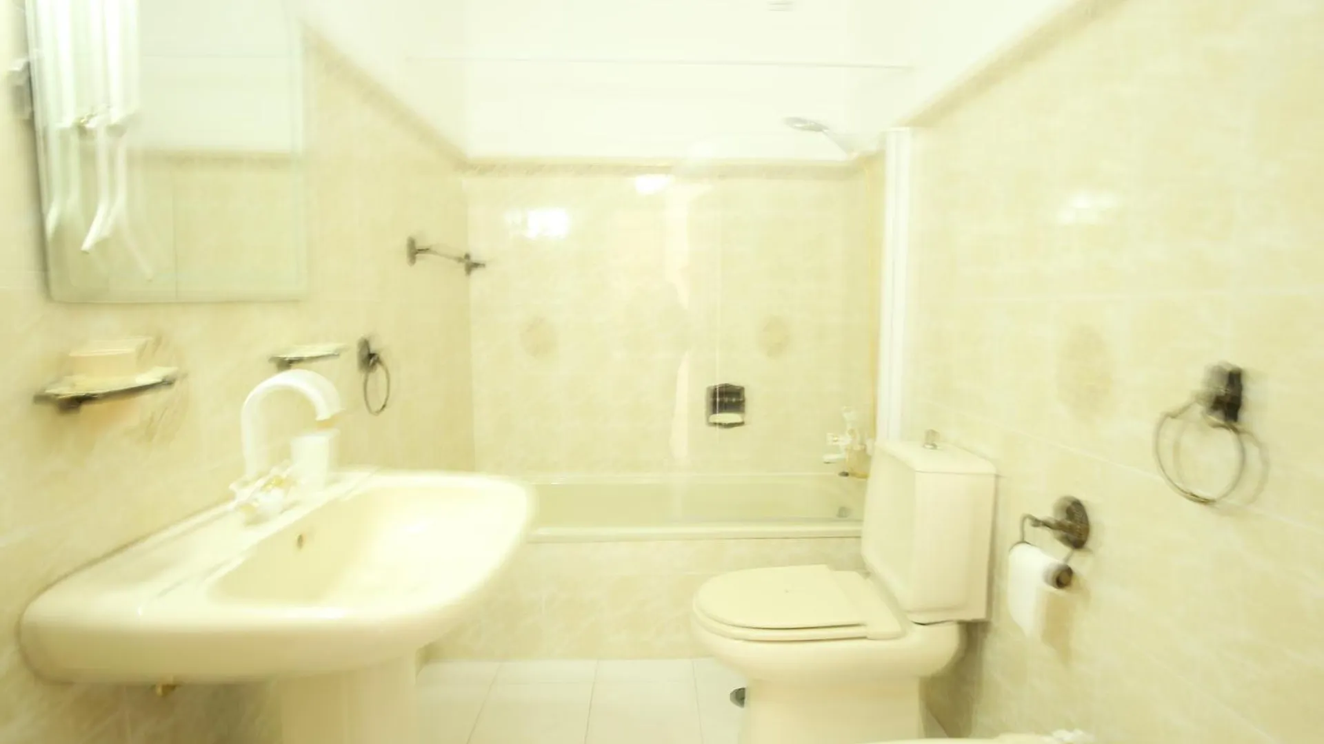 Townhouse In Quarteira Villa